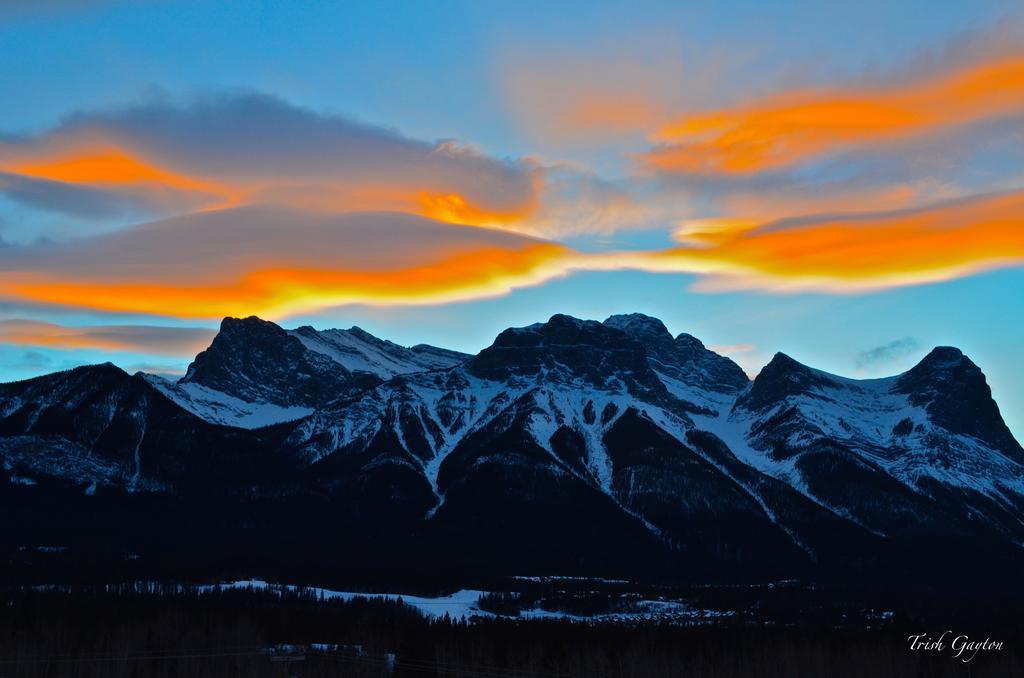 Paradise Resort Club And Spa Canmore Extérieur photo